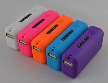 2600mAh شده USB قابل حمل قدرت بانک با LED نور، قرمز / صورتی / سبز